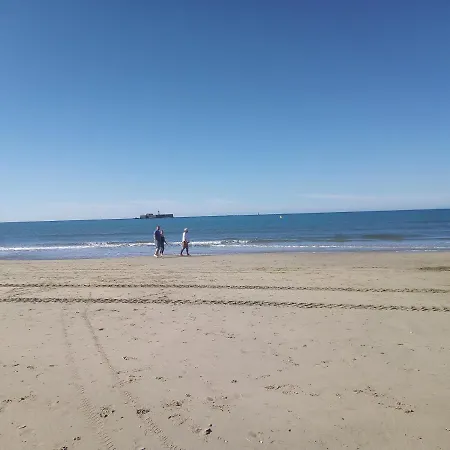 Studio Cab 33M2 Loggia Wifi 5 Min Pl Richelieu Menage Inclus Apartment Agde