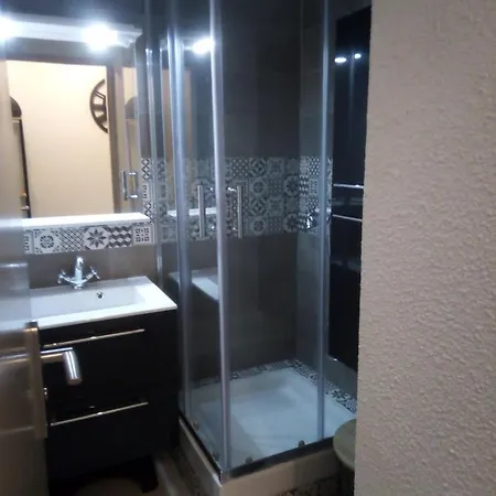 Studio Cab 33M2 Loggia Wifi 5 Min Pl Richelieu Menage Inclus * Agde
